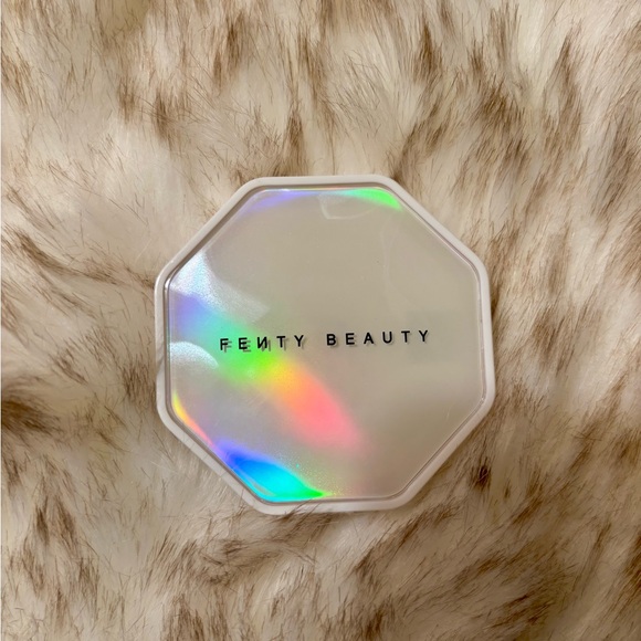 Fenty Beauty Demi'Glow Highlighter - That’$ Rich - Picture 6 of 9